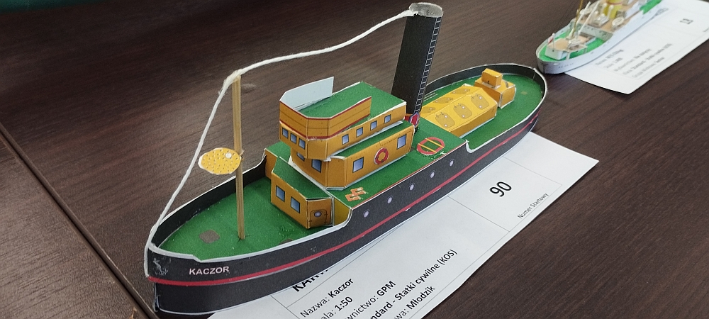 Zdjęcie prac z pokazu