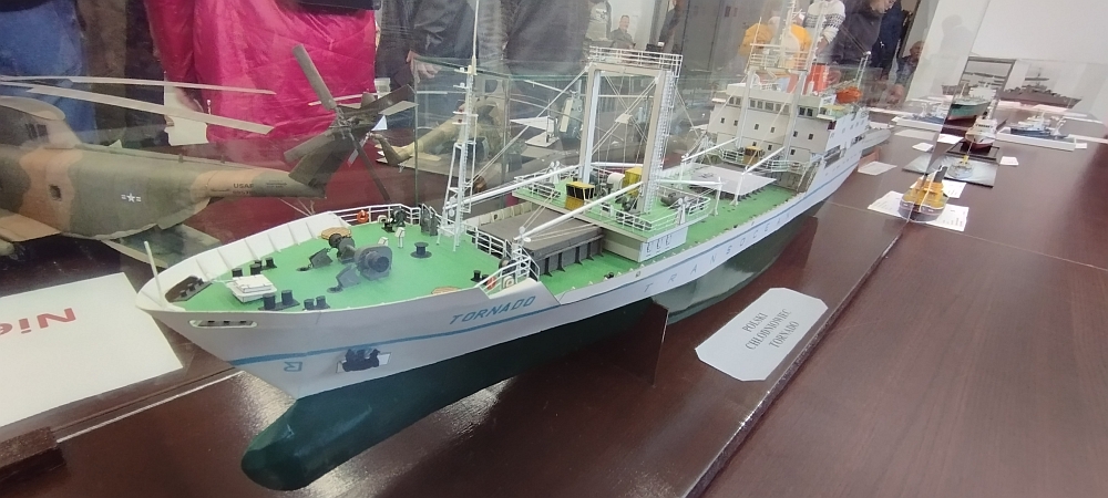 Zdjęcie prac z pokazu